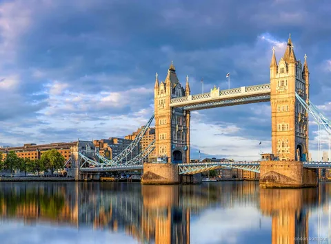 Vista del Parlament britànic des d'un tour en vaixell pel riu Tàmesi a Londres